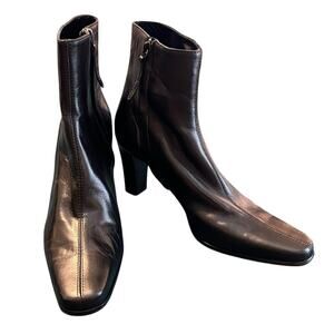 St. John Leather Black Heel Ankle Boots